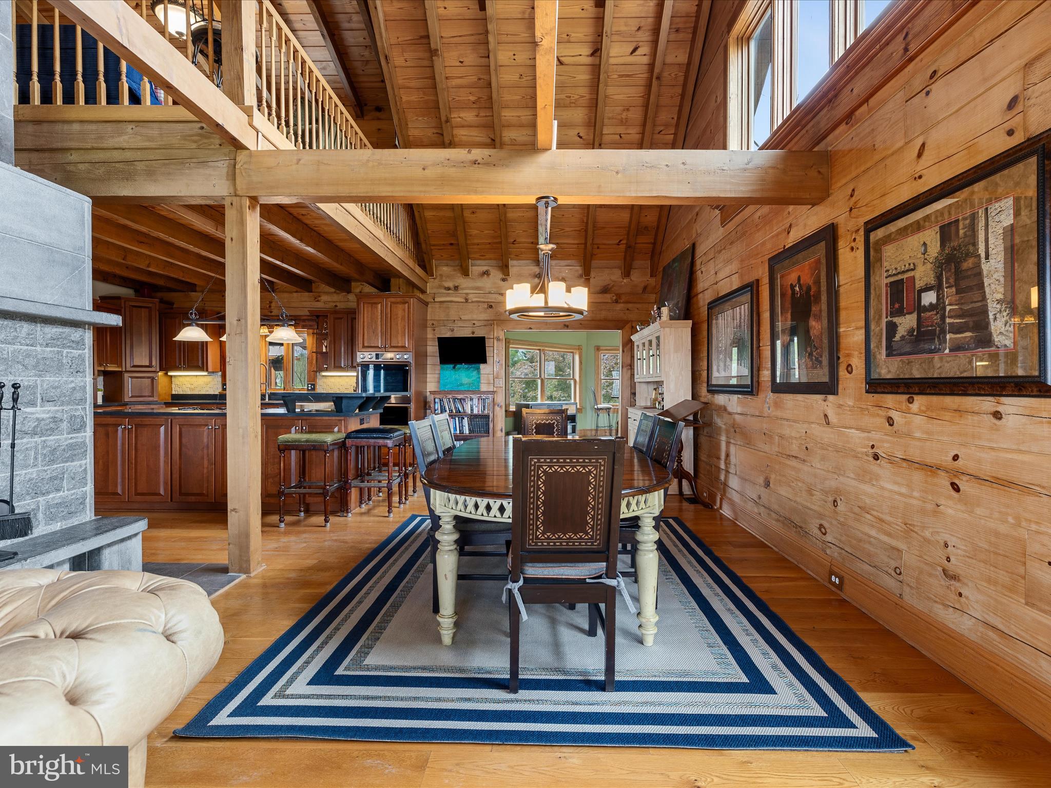 1124 KNUPP ROAD