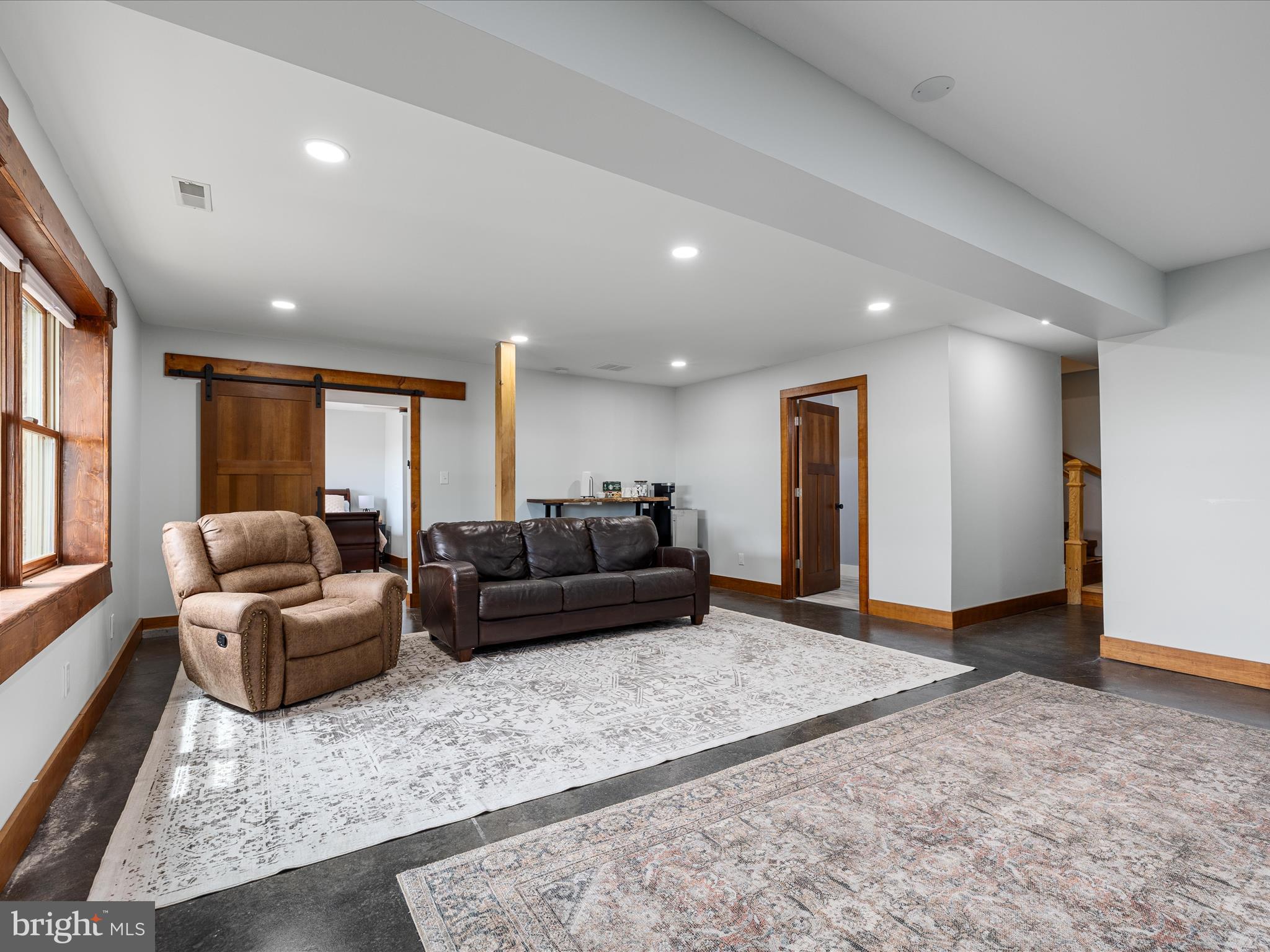 1124 KNUPP ROAD