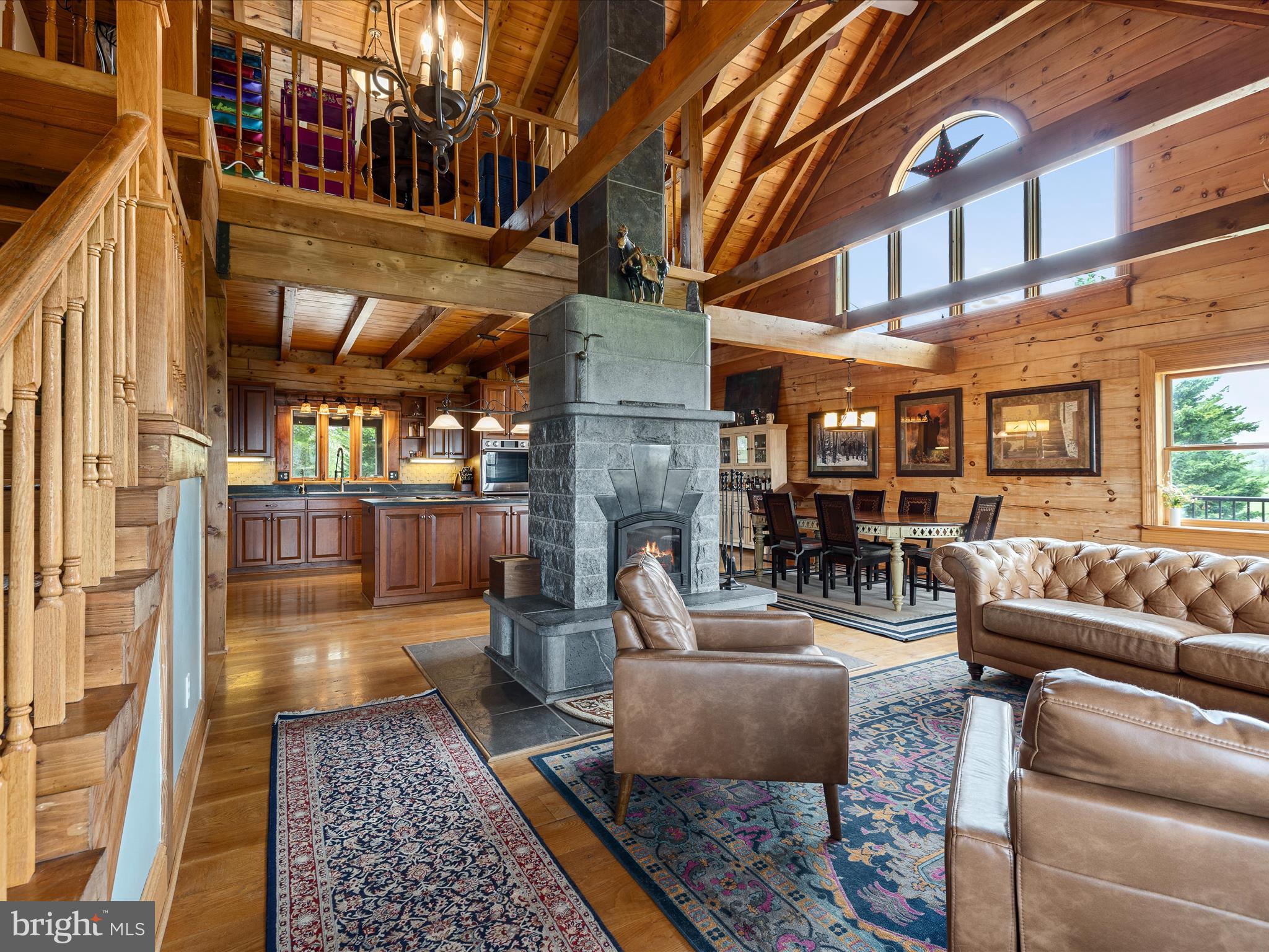 1124 KNUPP ROAD