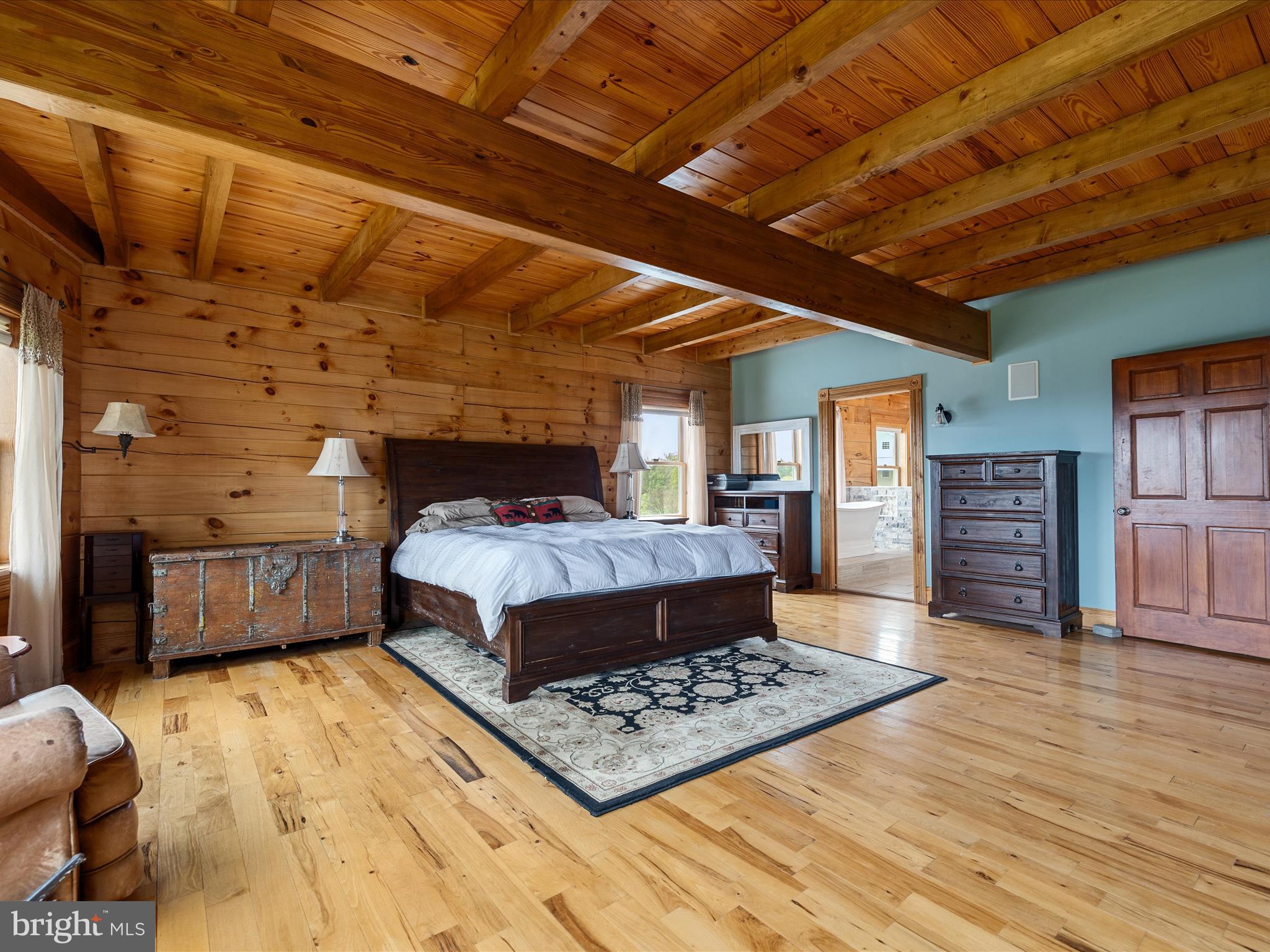 1124 KNUPP ROAD