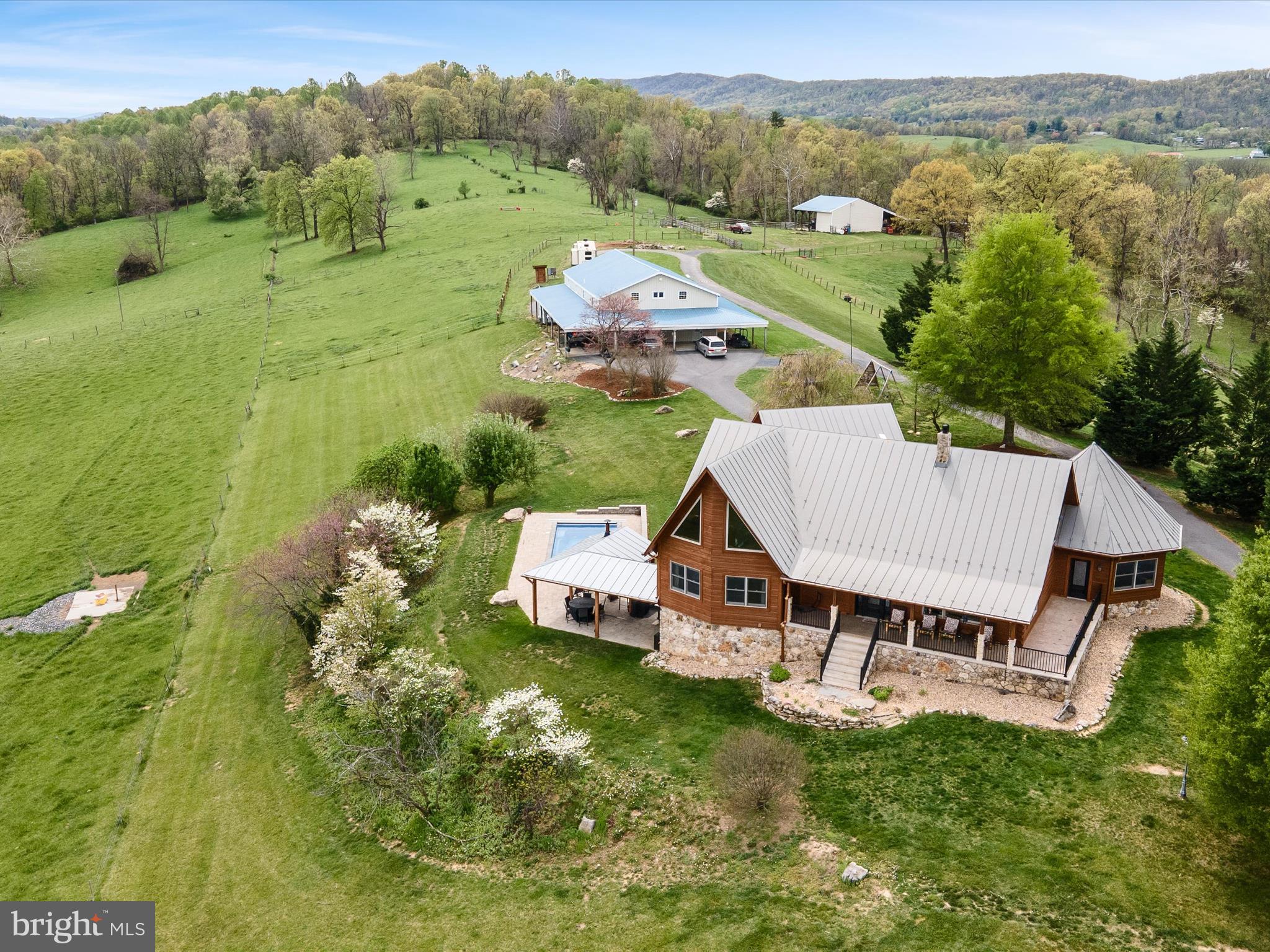 1124 KNUPP ROAD