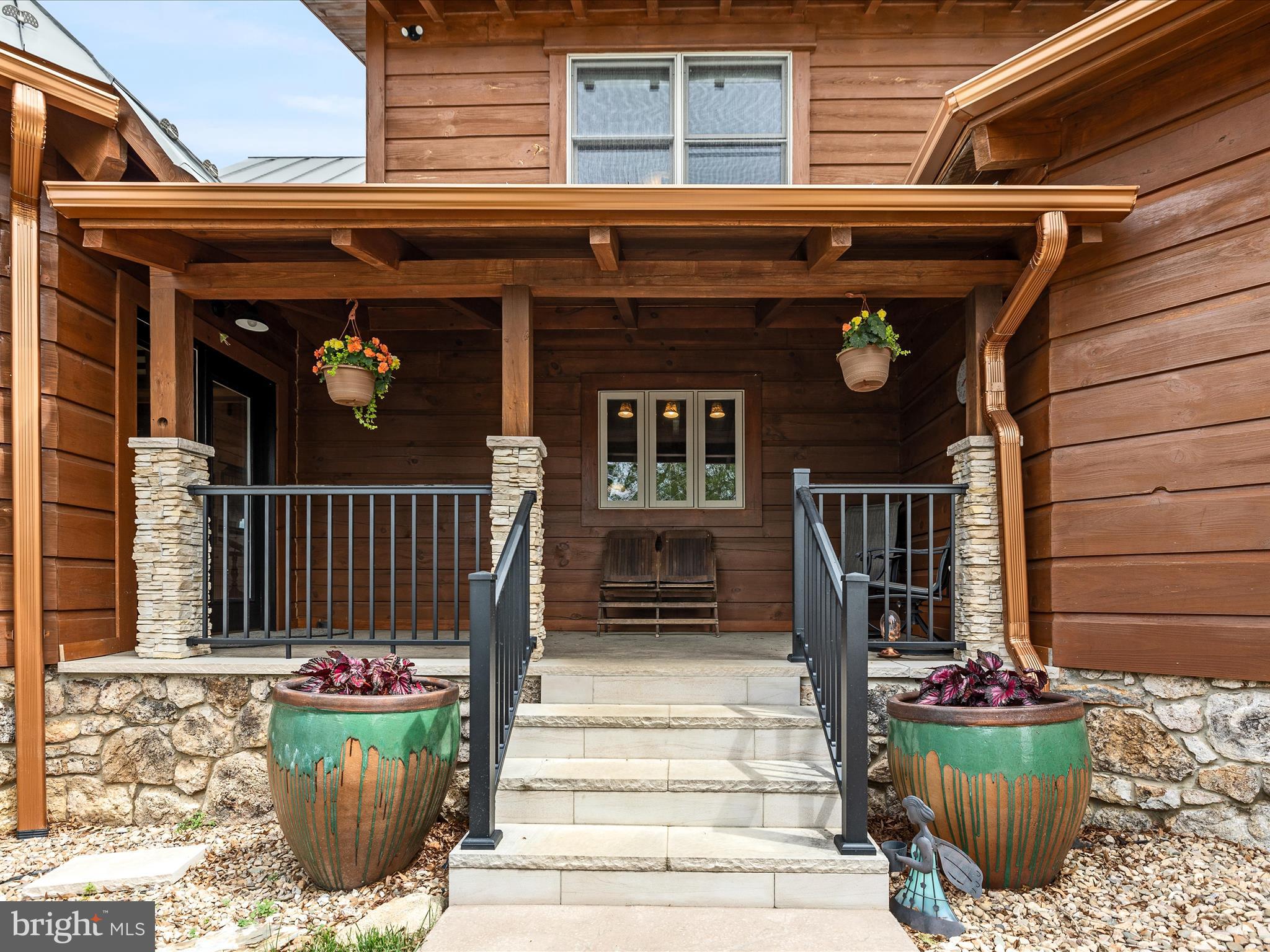 1124 KNUPP ROAD