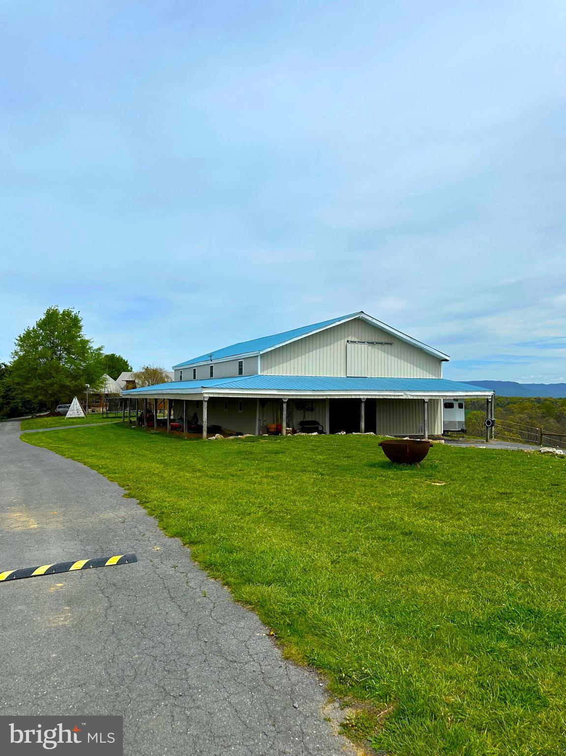 1124 KNUPP ROAD