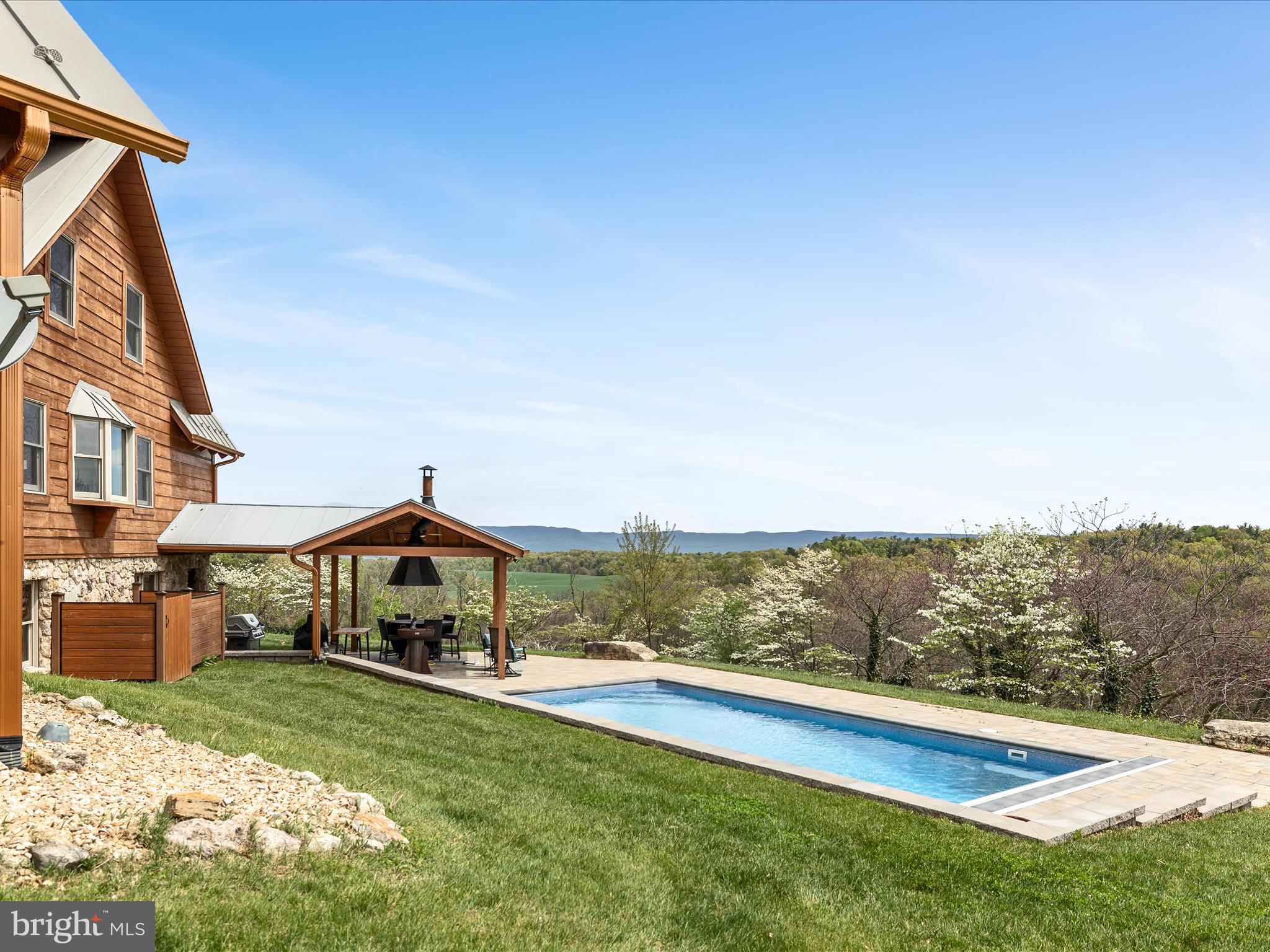 1124 KNUPP ROAD