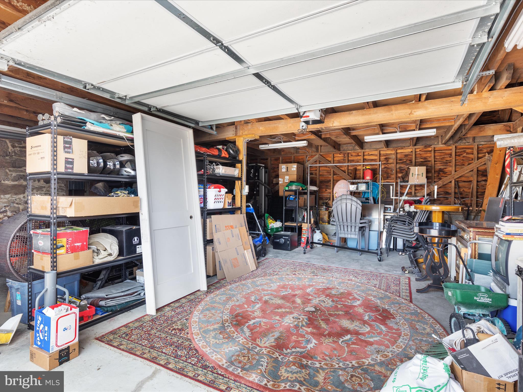 1572 SEVEN FOUNTAINS ROAD