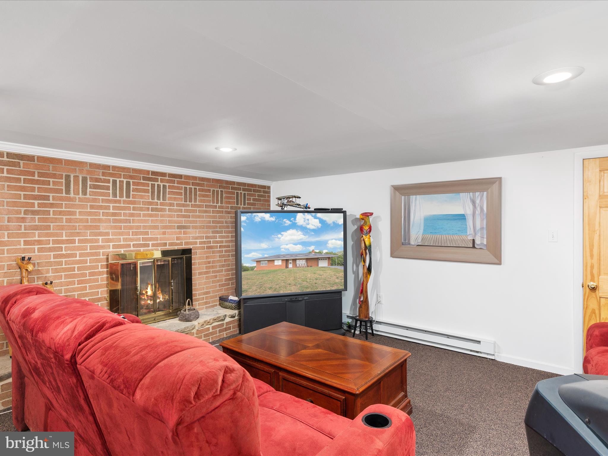 1572 SEVEN FOUNTAINS ROAD