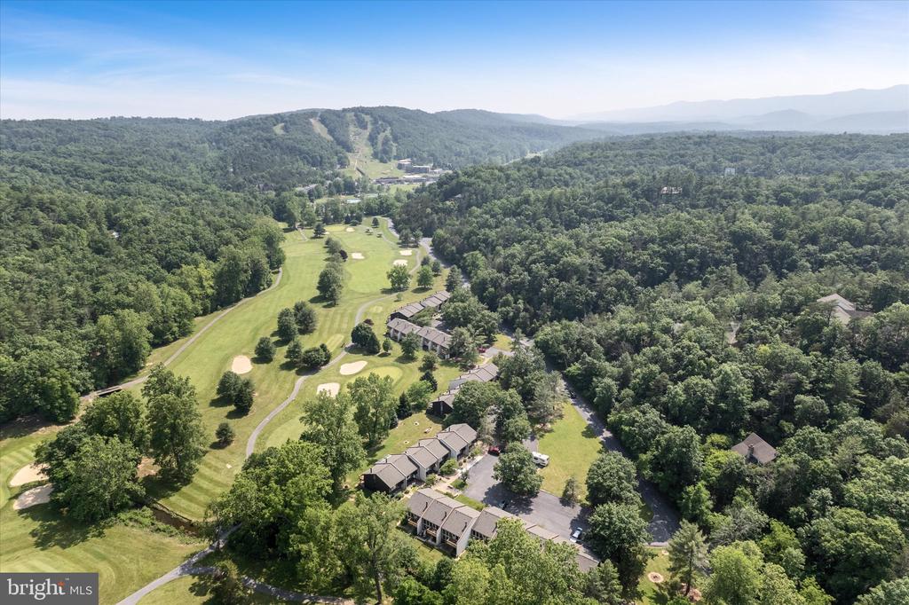 2602 FAIRWAY DRIVE Unit: 606