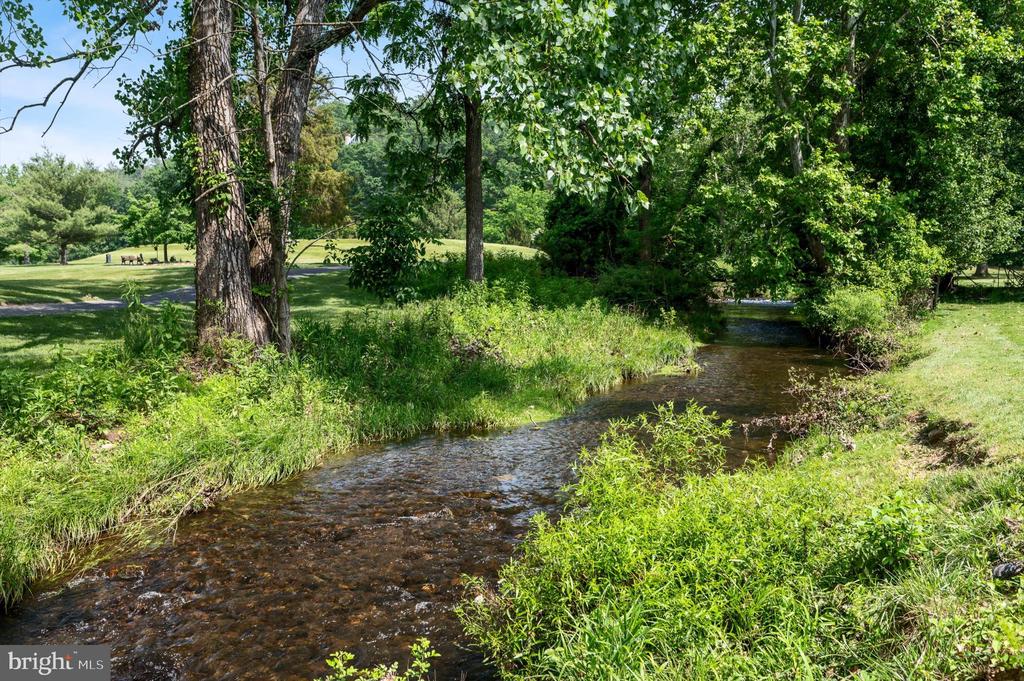 2602 FAIRWAY DRIVE Unit: 606