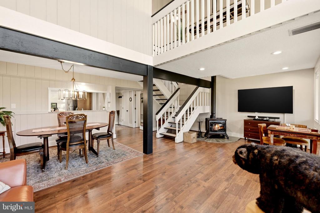 2602 FAIRWAY DRIVE Unit: 606