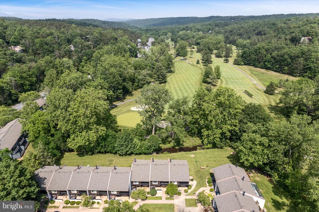 2602 FAIRWAY DRIVE Unit: 606