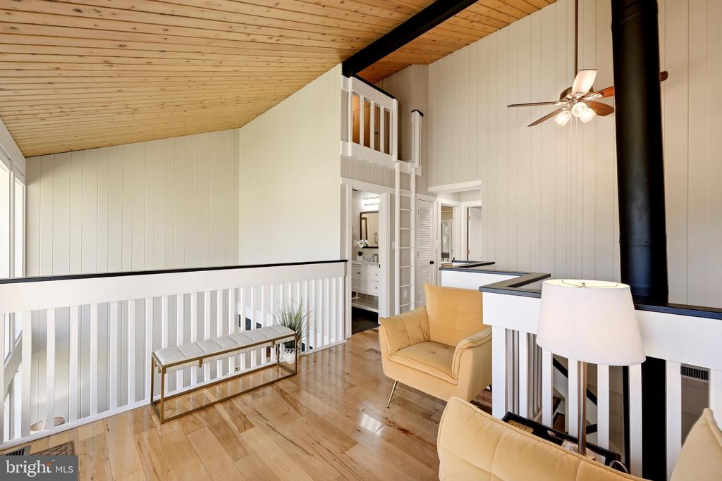 2602 FAIRWAY DRIVE Unit: 606