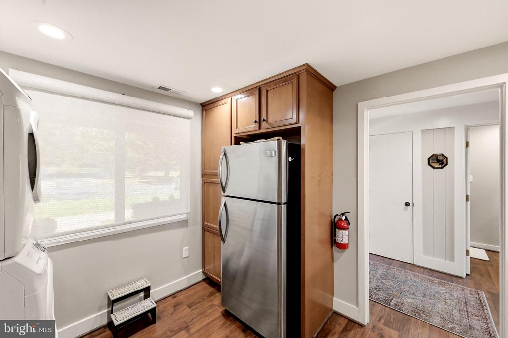2602 FAIRWAY DRIVE Unit: 606