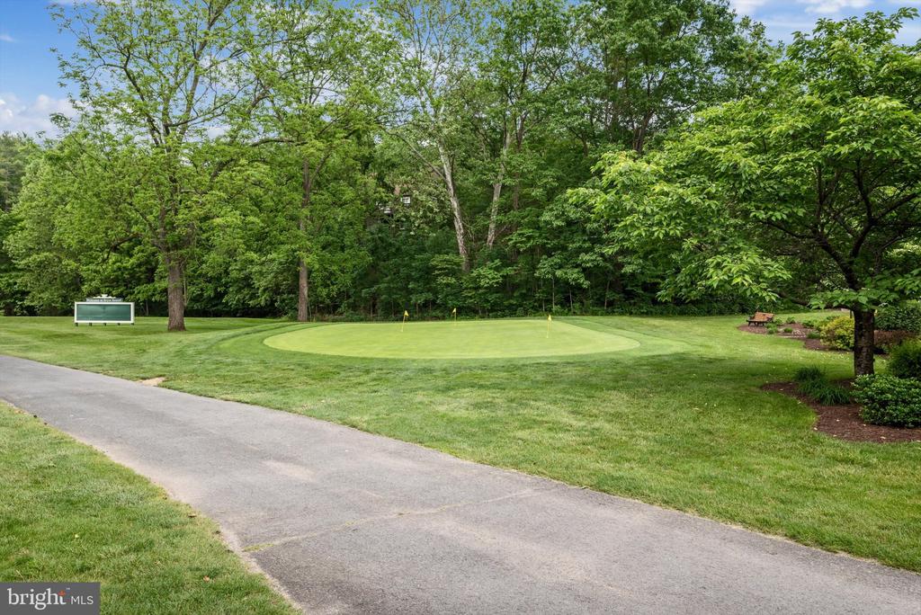 2602 FAIRWAY DRIVE Unit: 606