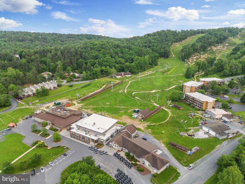 2602 FAIRWAY DRIVE Unit: 606