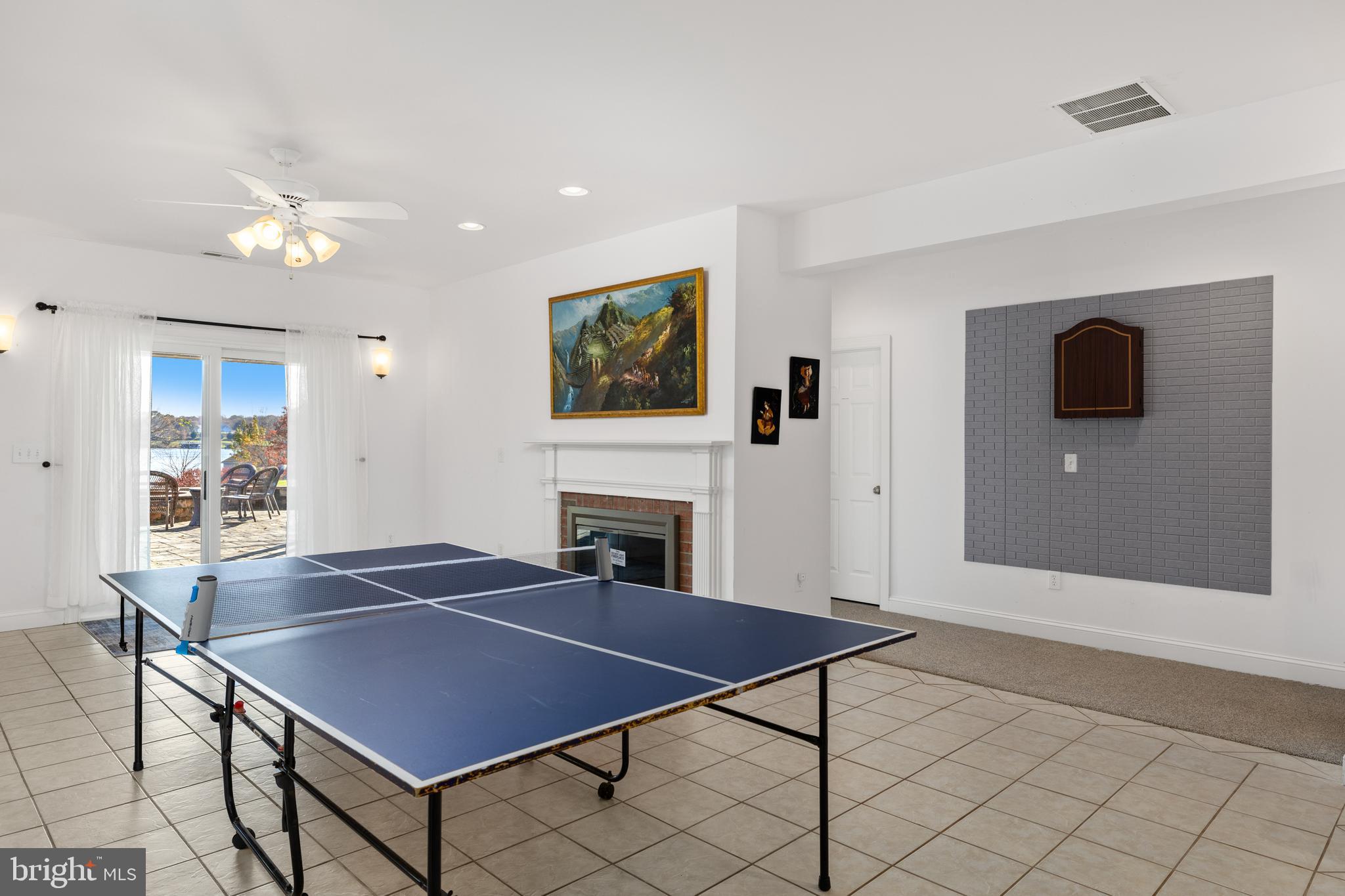 5805 CRESCENT POINT DRIVE