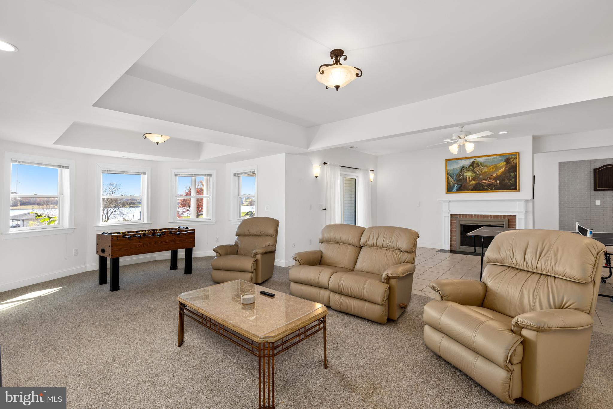 5805 CRESCENT POINT DRIVE