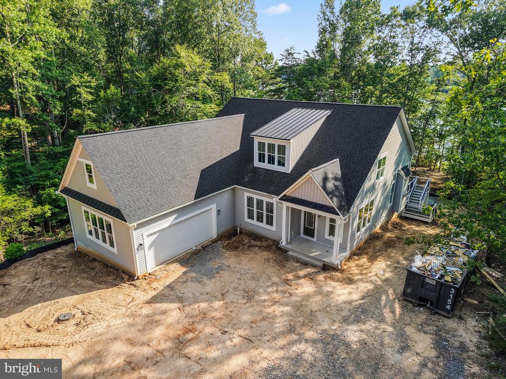 6514 WINSTON LANE
