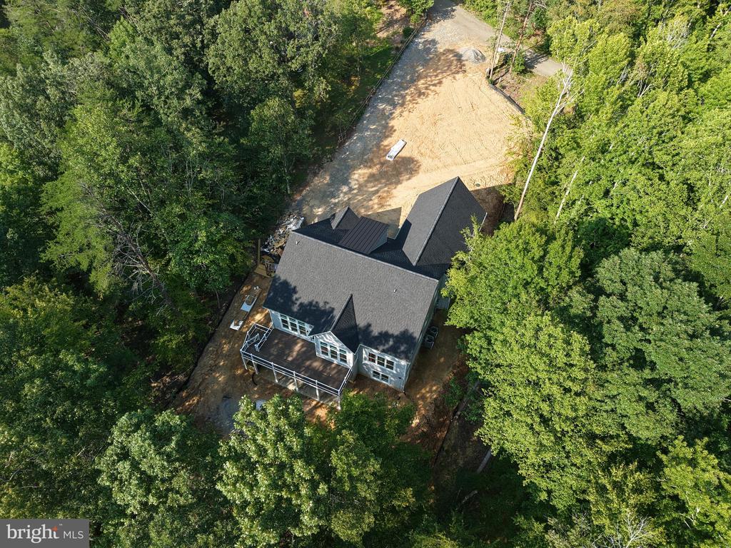 6514 WINSTON LANE