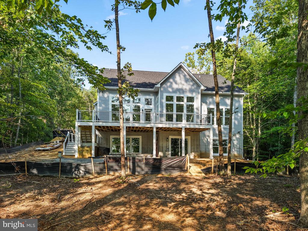 6514 WINSTON LANE