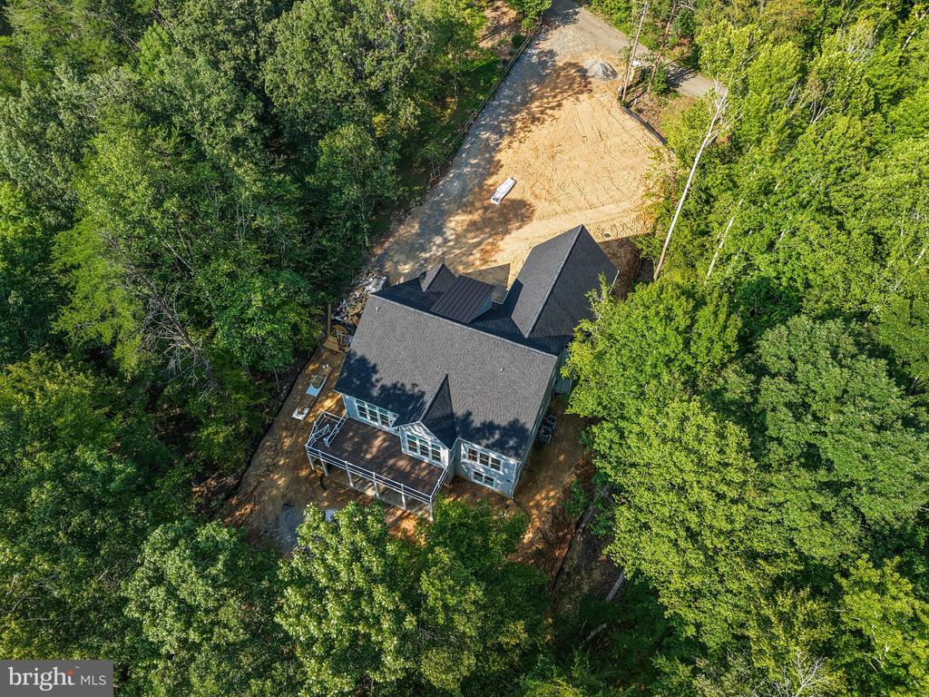 6514 WINSTON LANE