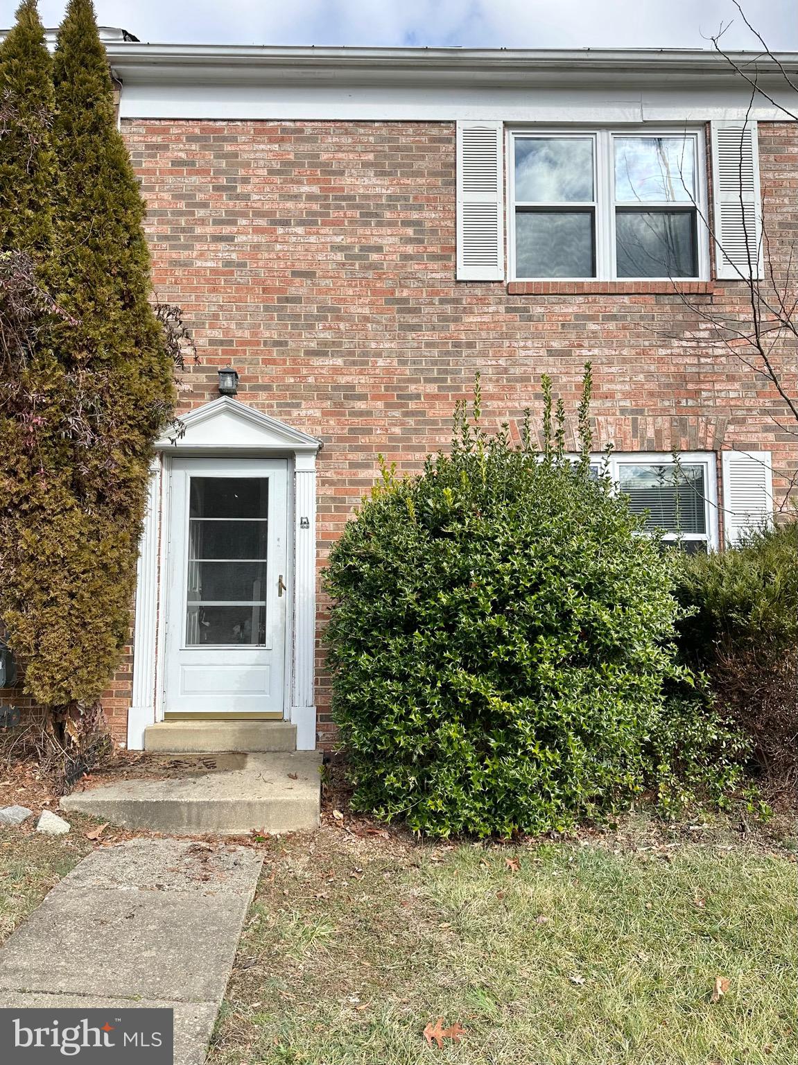 1241 THOMAS JEFFERSON PLACE