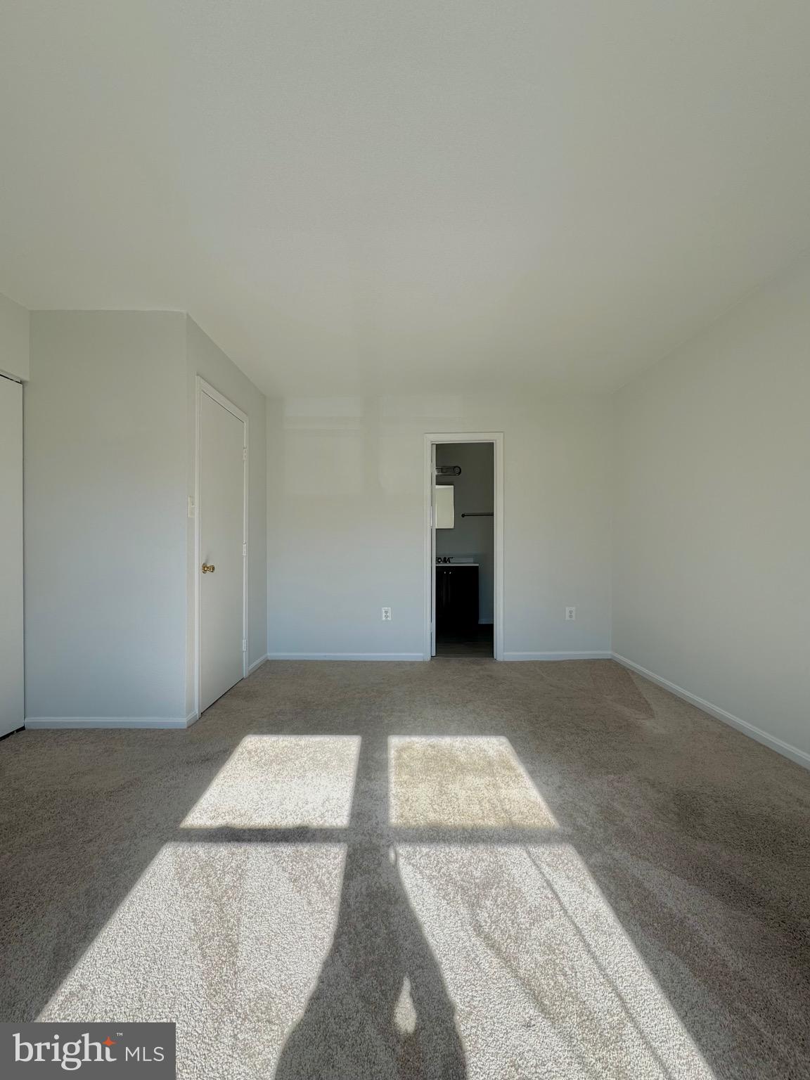 1241 THOMAS JEFFERSON PLACE