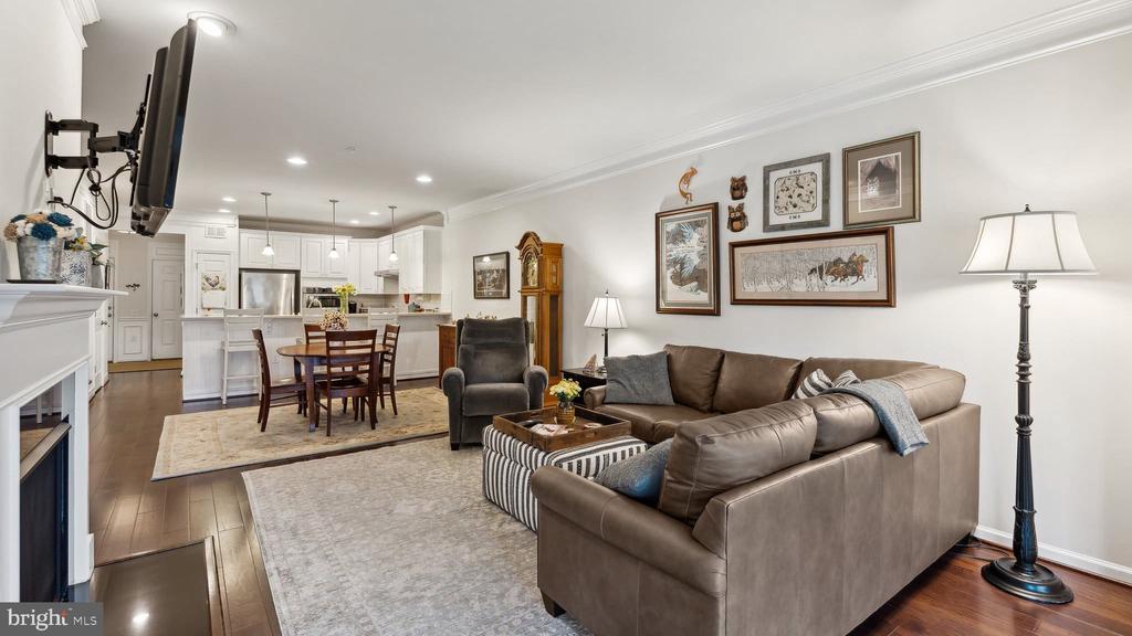 128 LONG POINT DRIVE