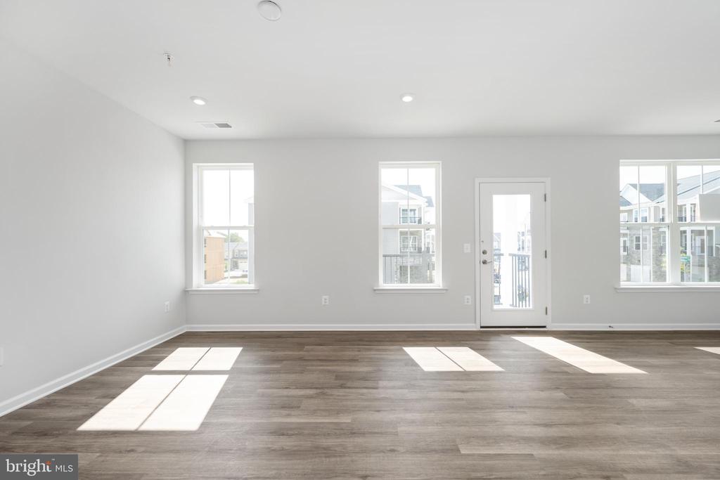 30 HYSSOP WAY 205