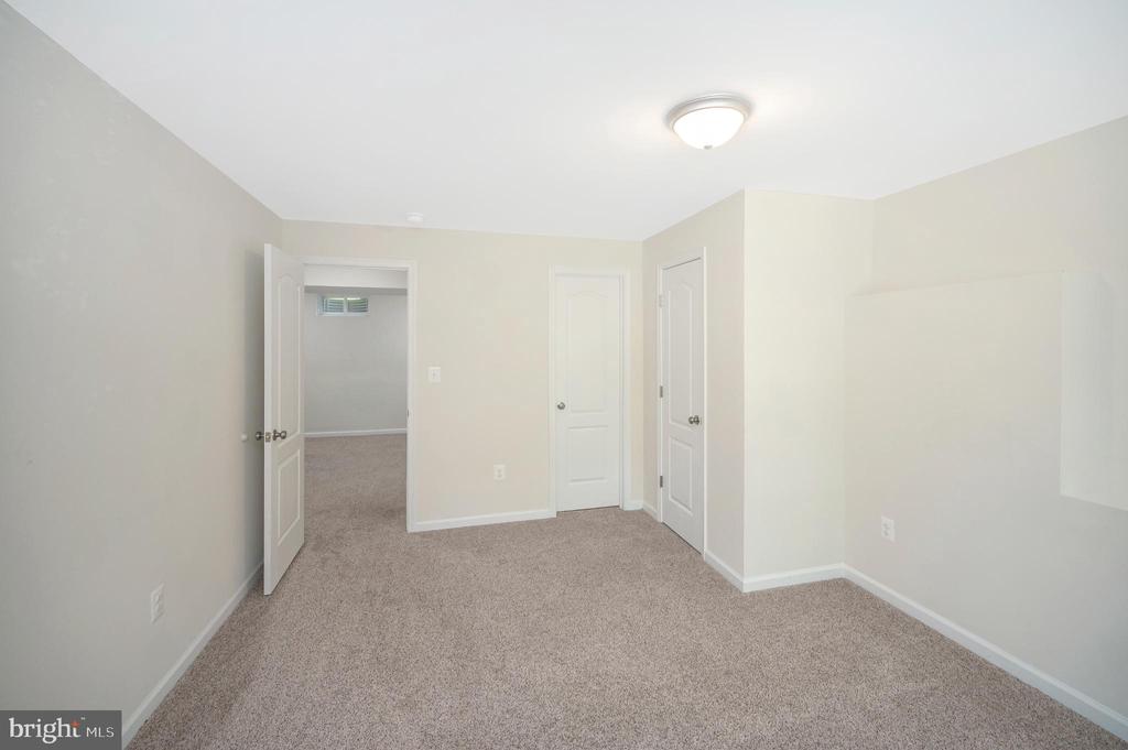 1004 AQUIA DRIVE