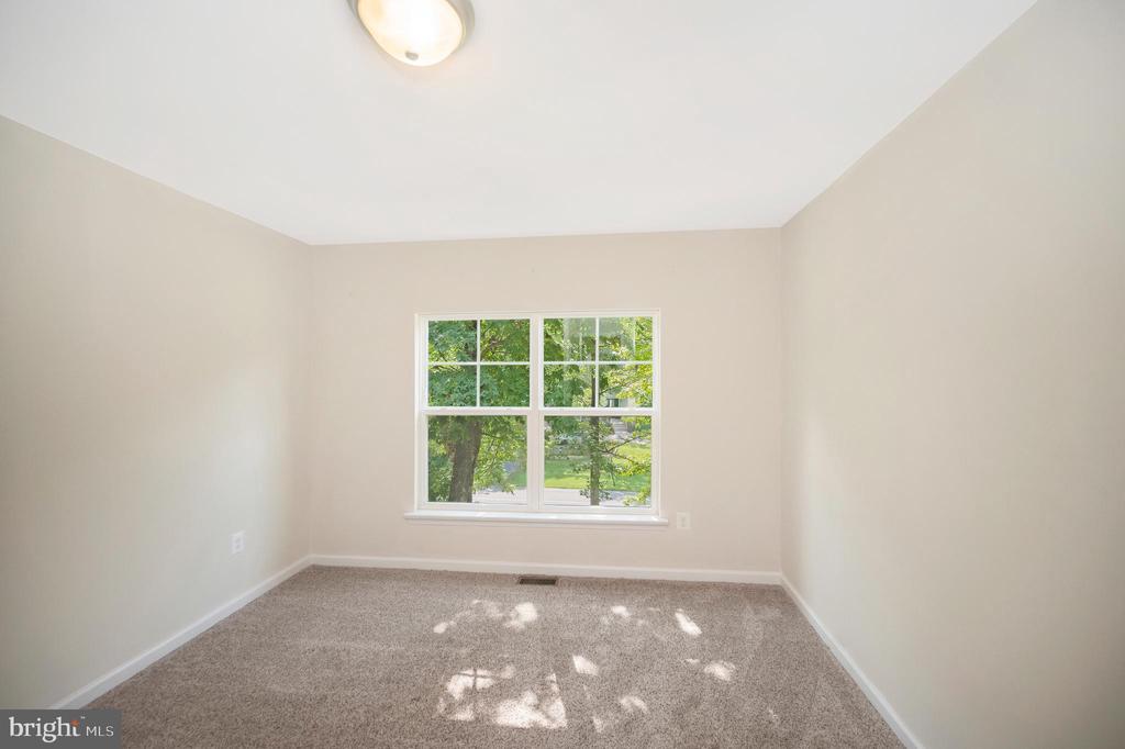 1004 AQUIA DRIVE