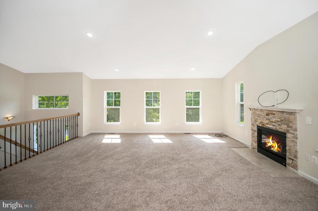 1004 AQUIA DRIVE