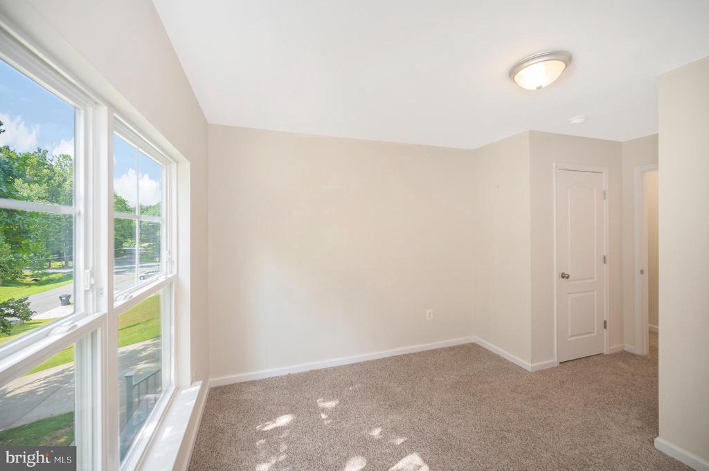 1004 AQUIA DRIVE