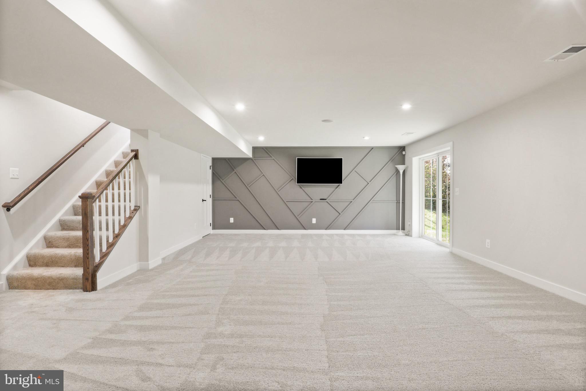 212 SOUTHERN VIEW DRIVE