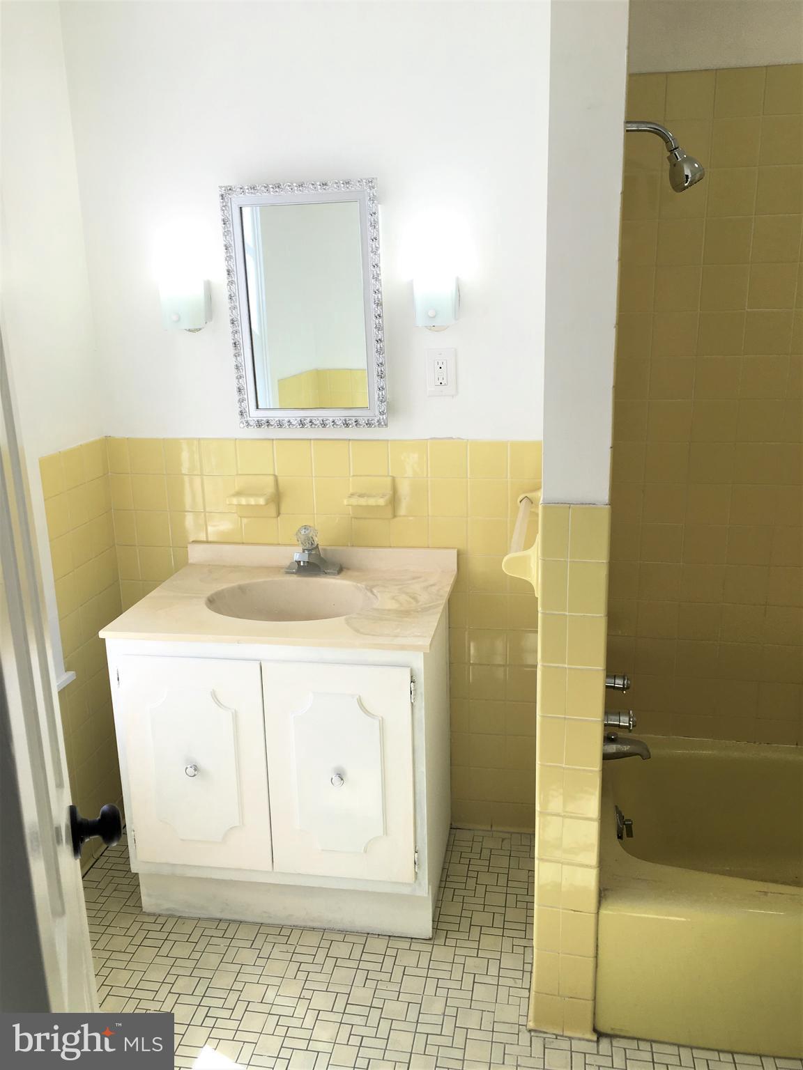 25 W BOSCAWEN STREET #2