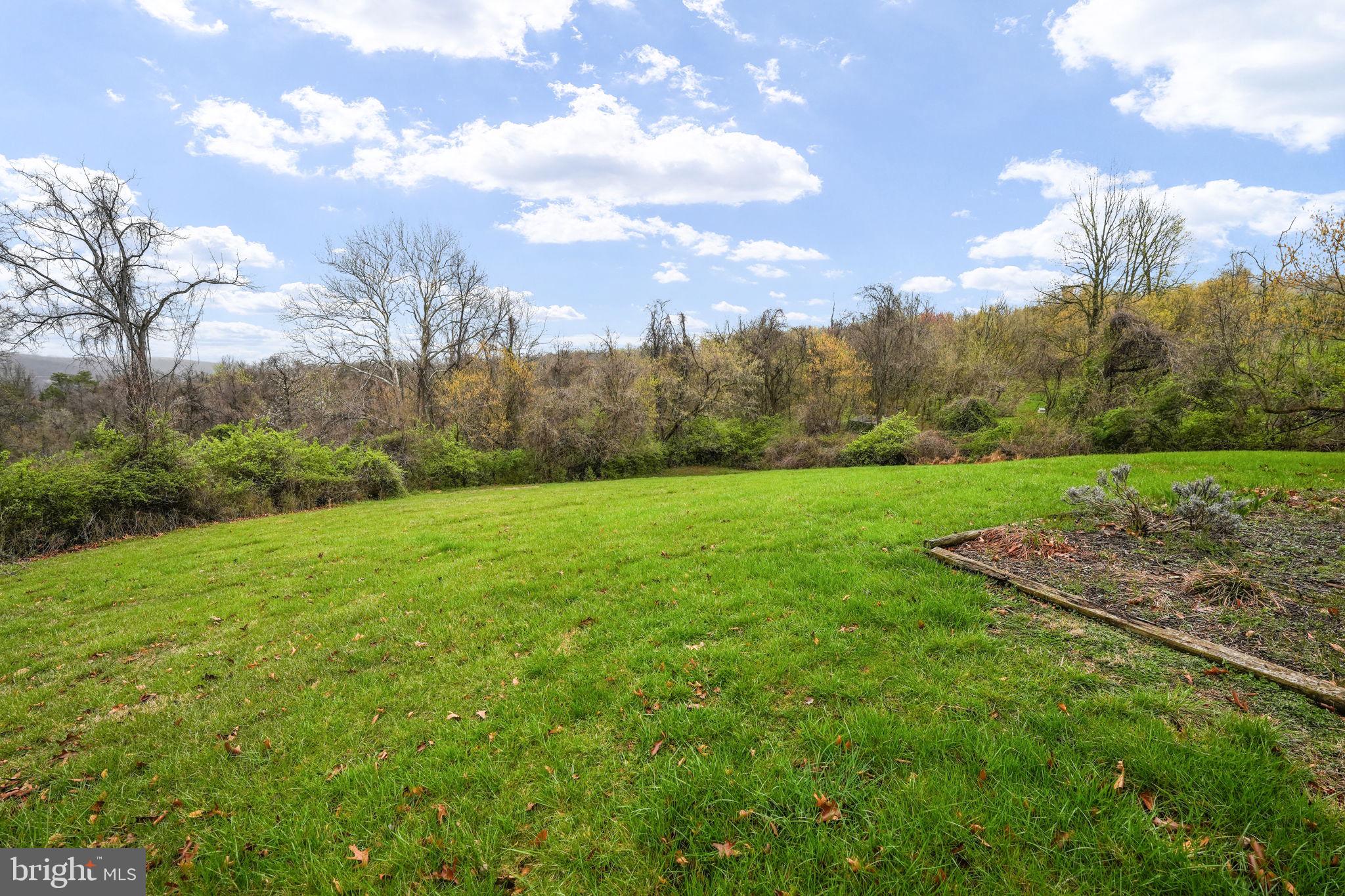 241 HIGH KNOB ROAD