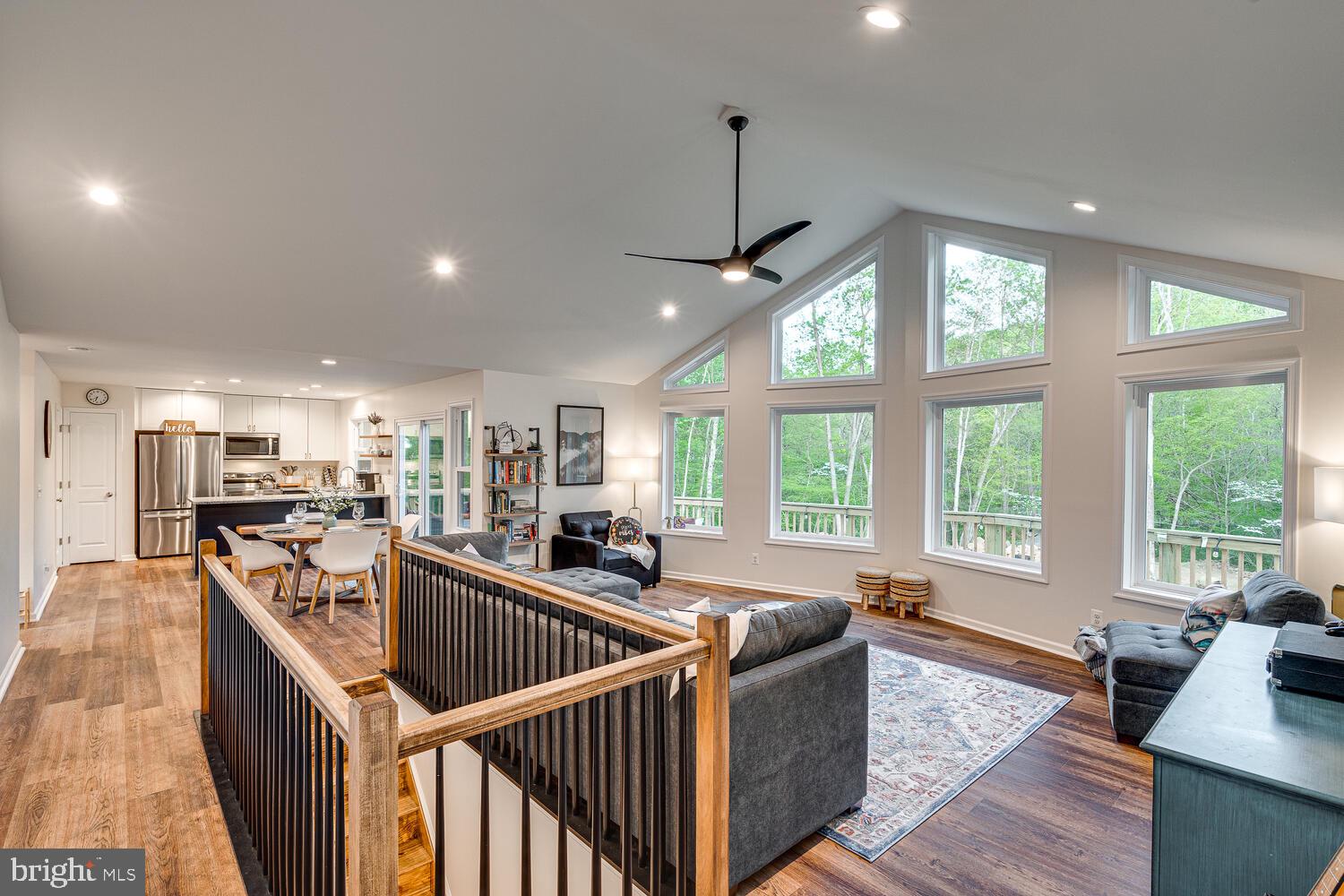 1850 GOONEY MANOR LOOP