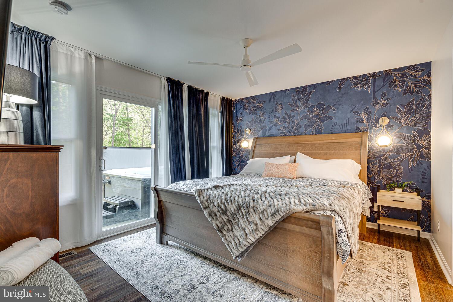 1850 GOONEY MANOR LOOP