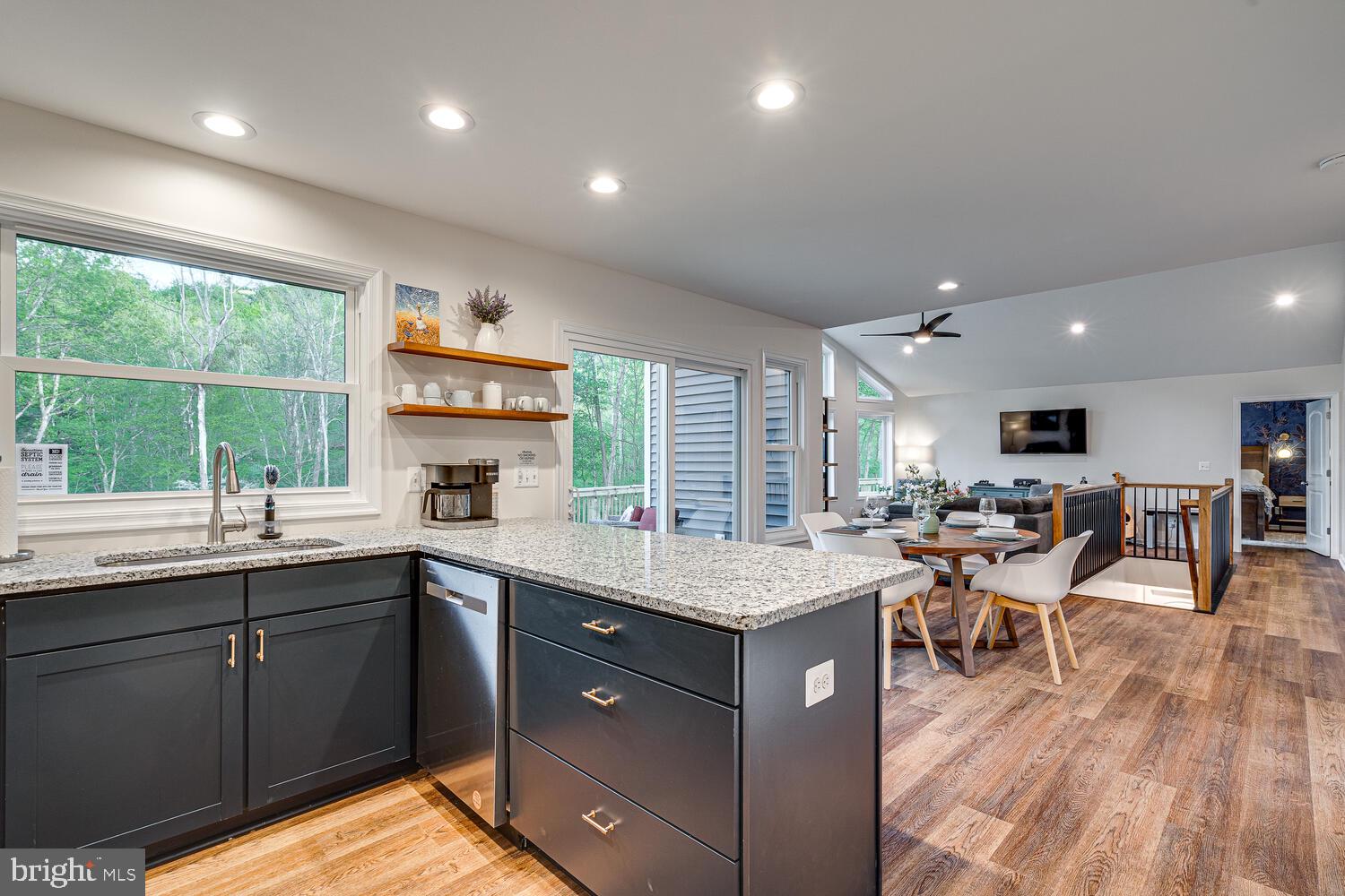 1850 GOONEY MANOR LOOP