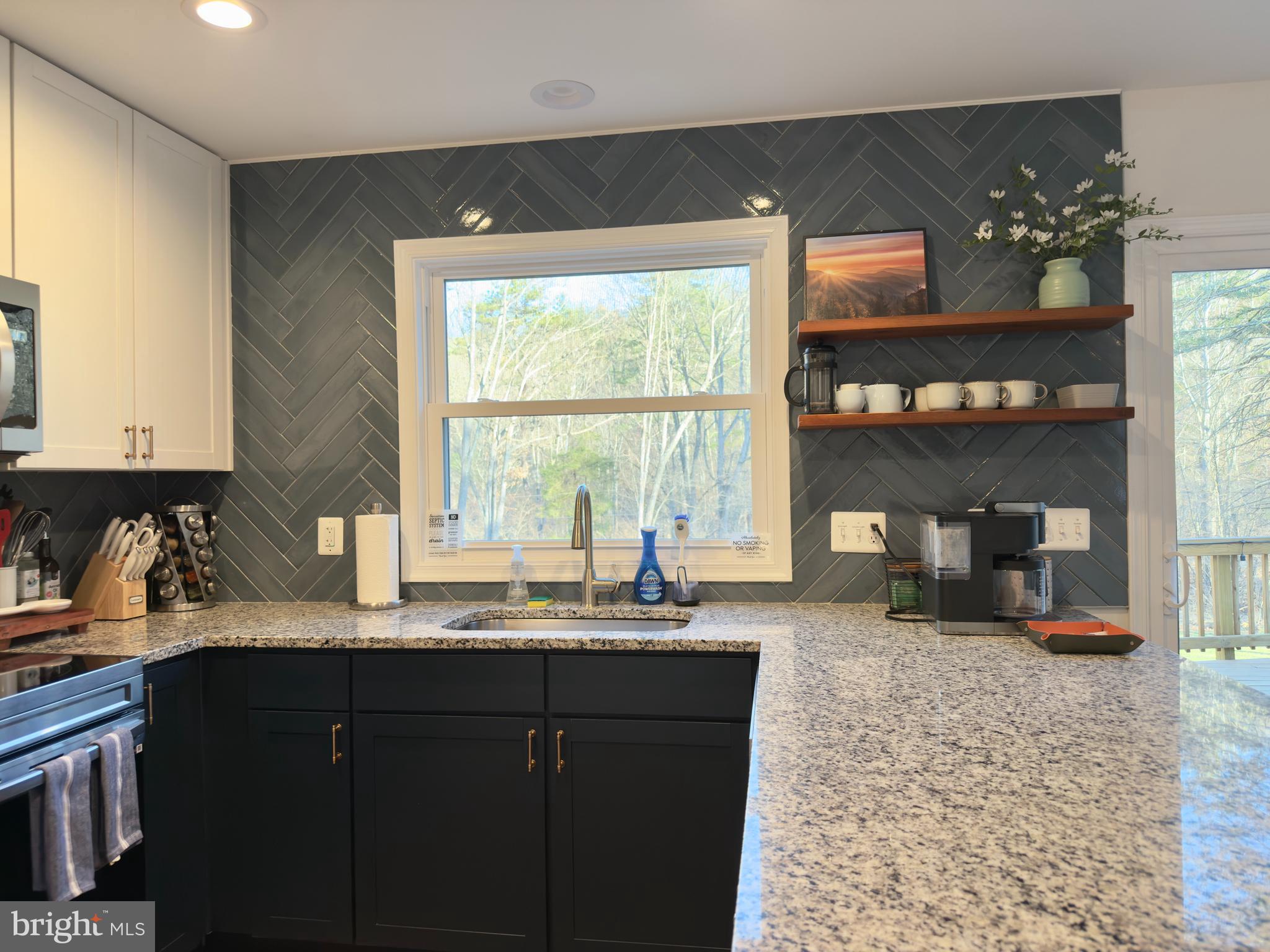 1850 GOONEY MANOR LOOP