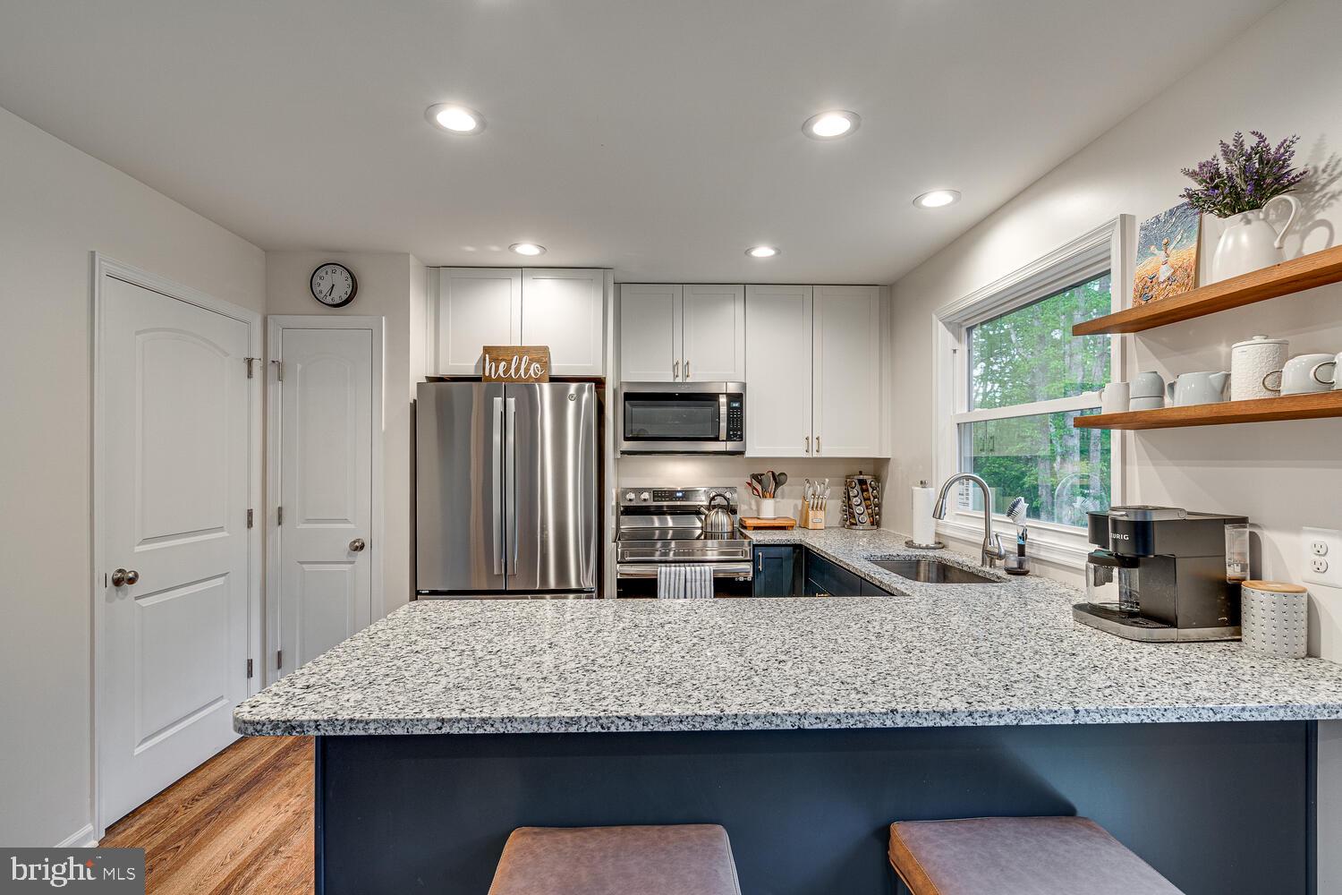 1850 GOONEY MANOR LOOP