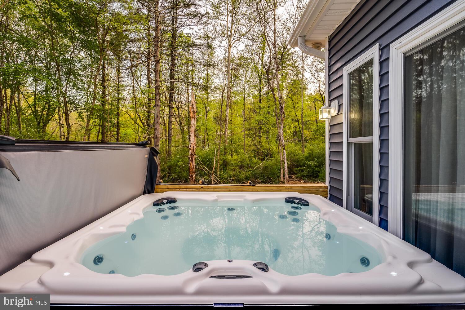 1850 GOONEY MANOR LOOP