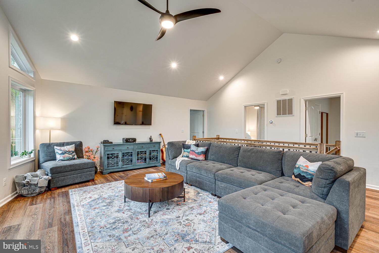 1850 GOONEY MANOR LOOP