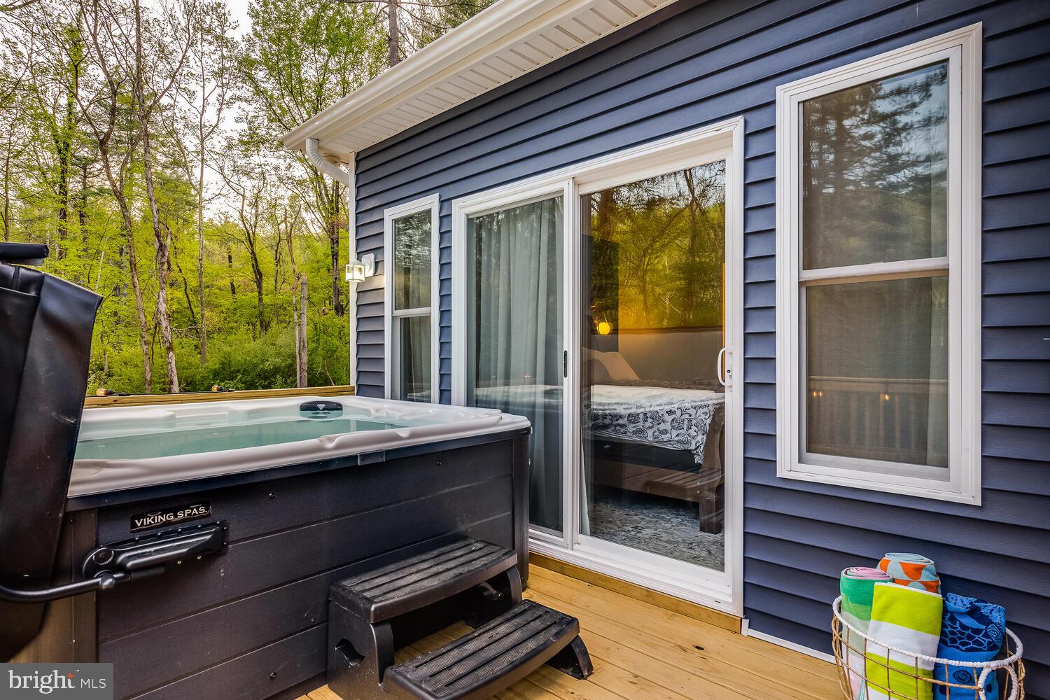 1850 GOONEY MANOR LOOP