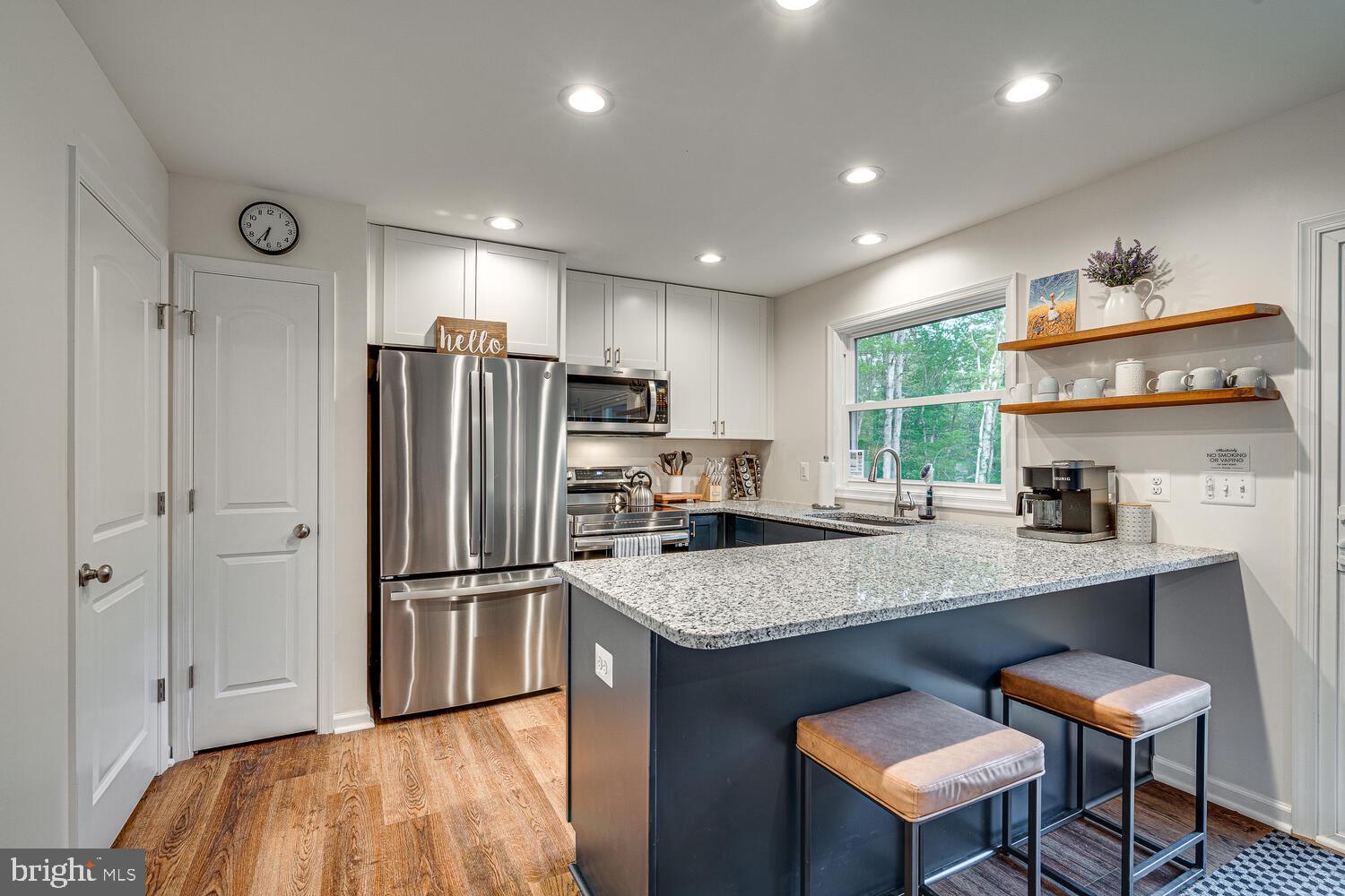 1850 GOONEY MANOR LOOP