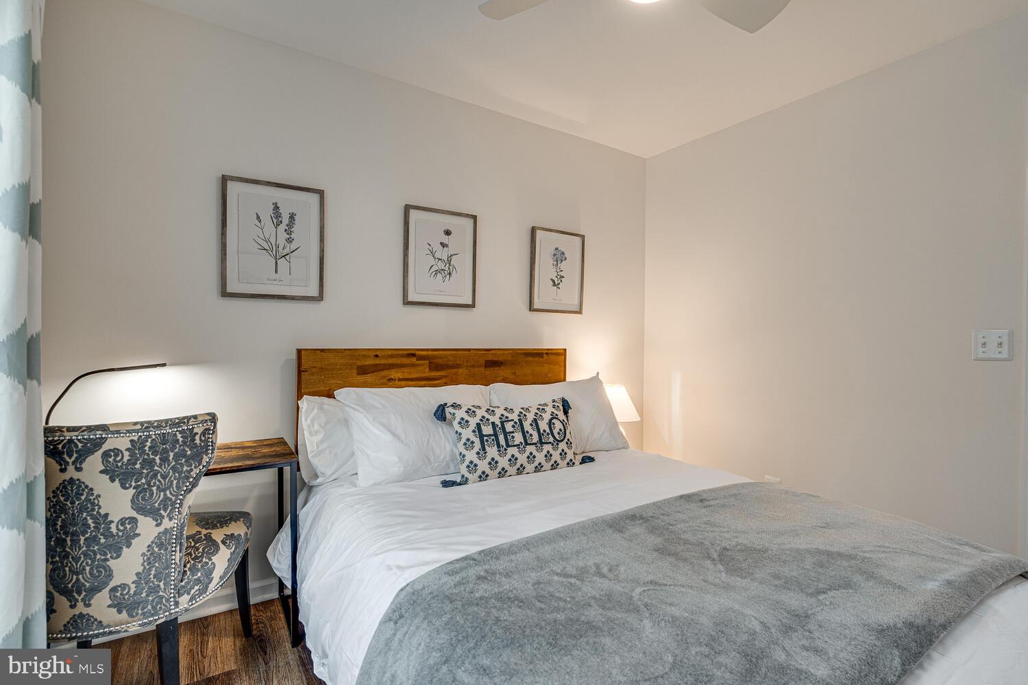 1850 GOONEY MANOR LOOP