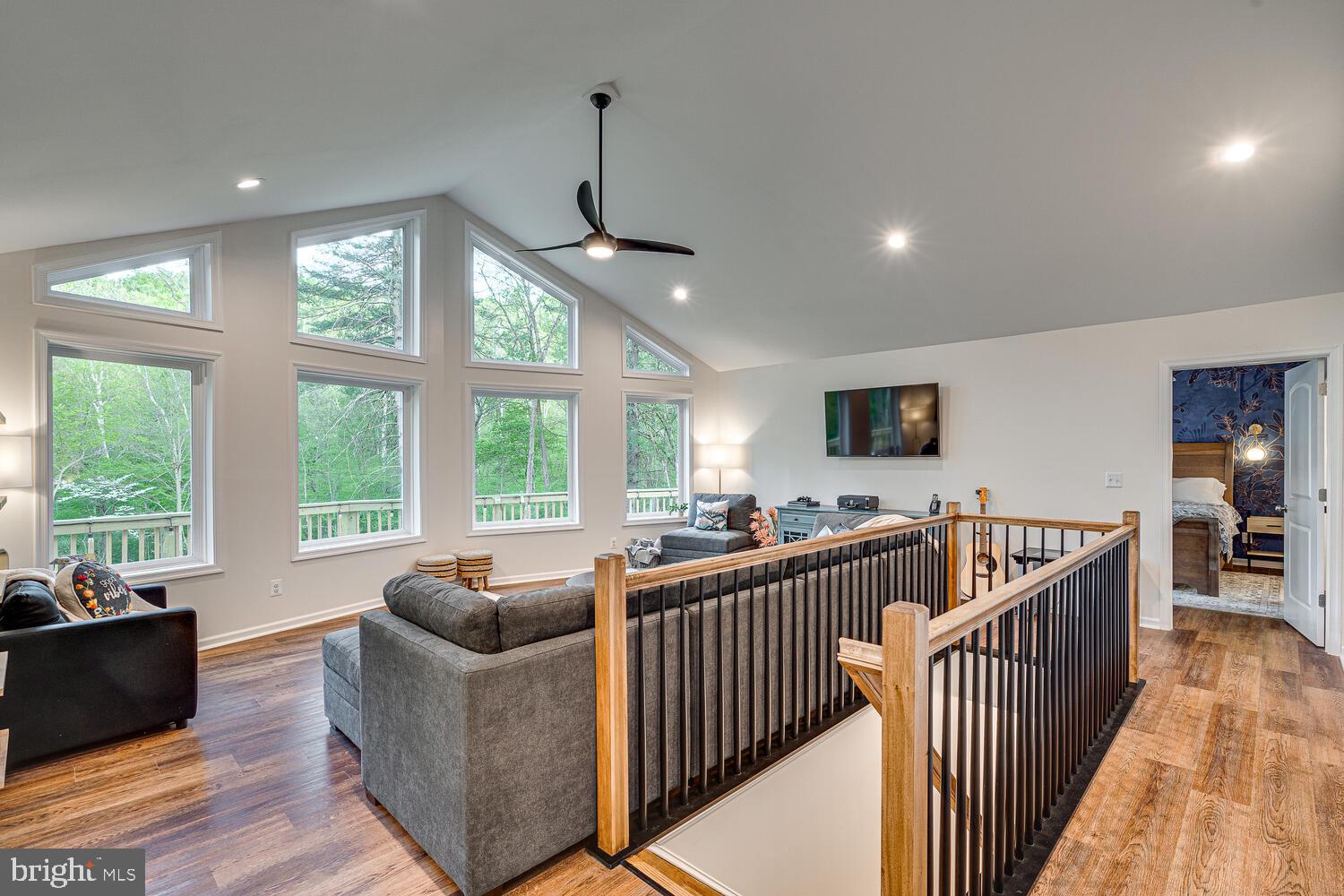 1850 GOONEY MANOR LOOP