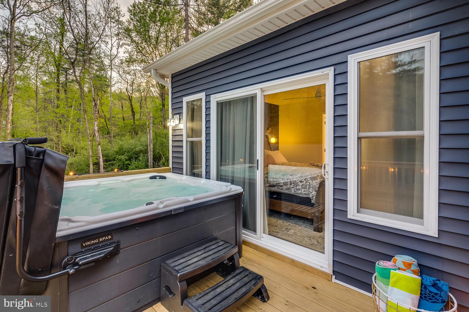 1850 GOONEY MANOR LOOP