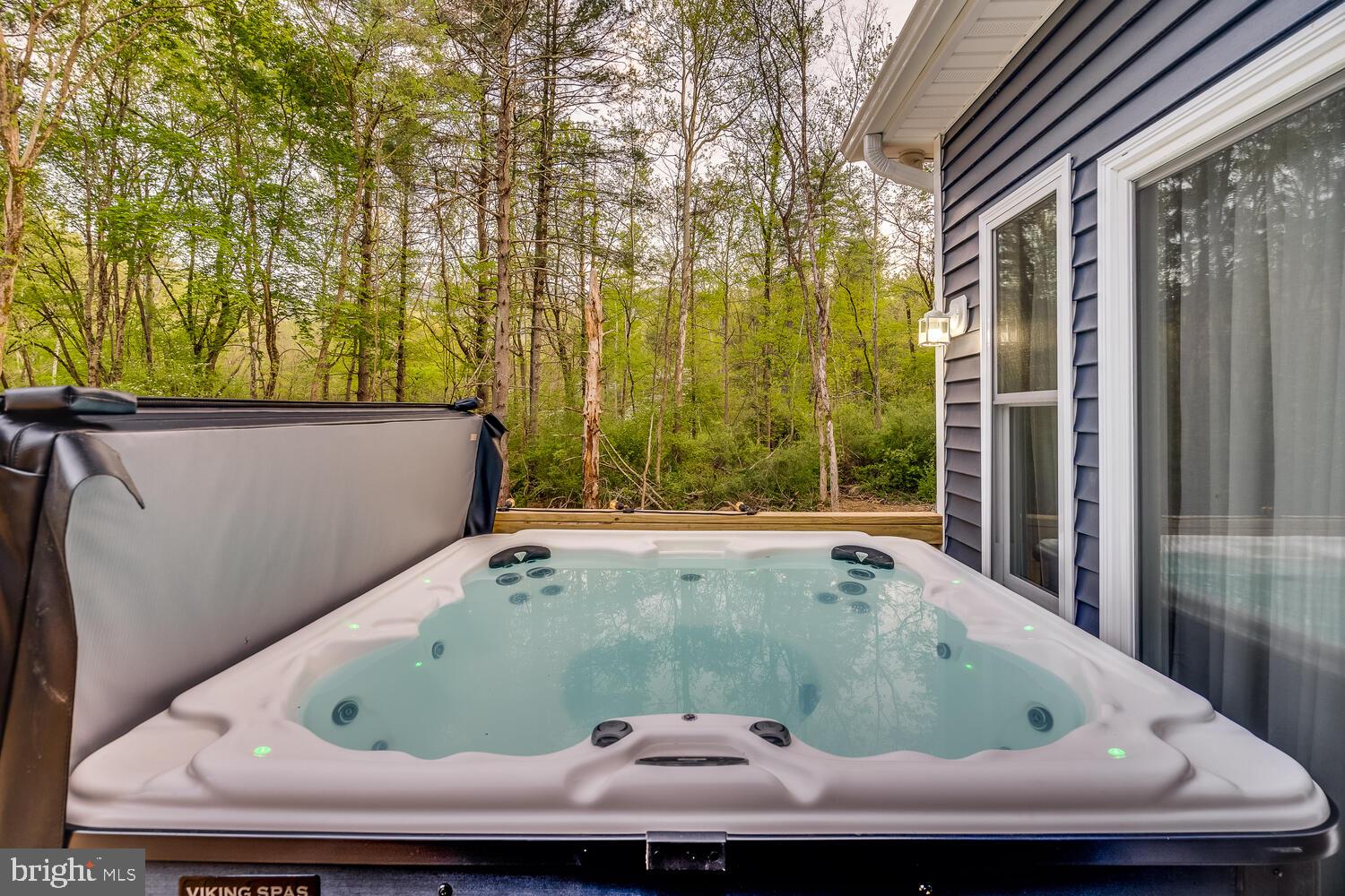1850 GOONEY MANOR LOOP
