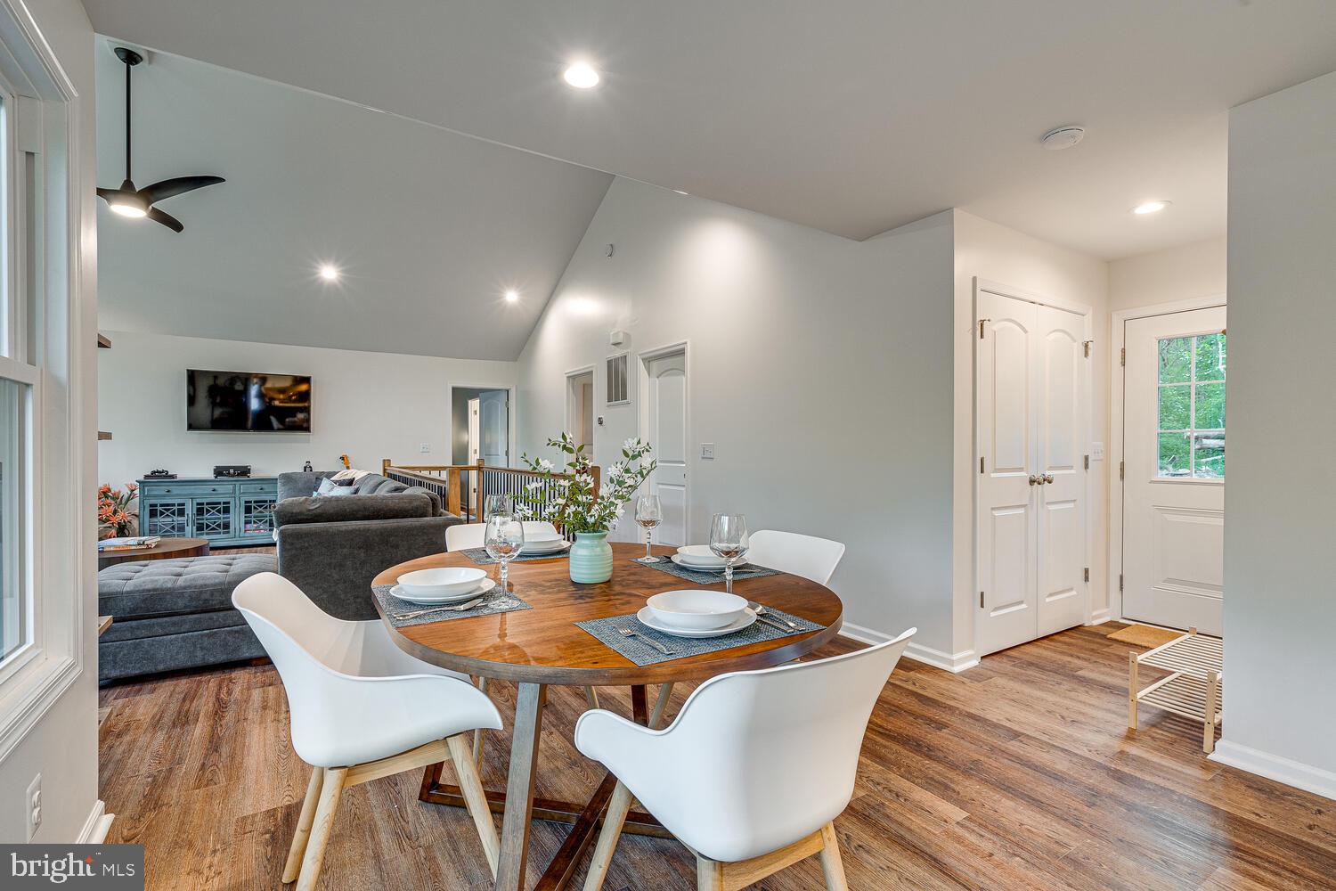 1850 GOONEY MANOR LOOP