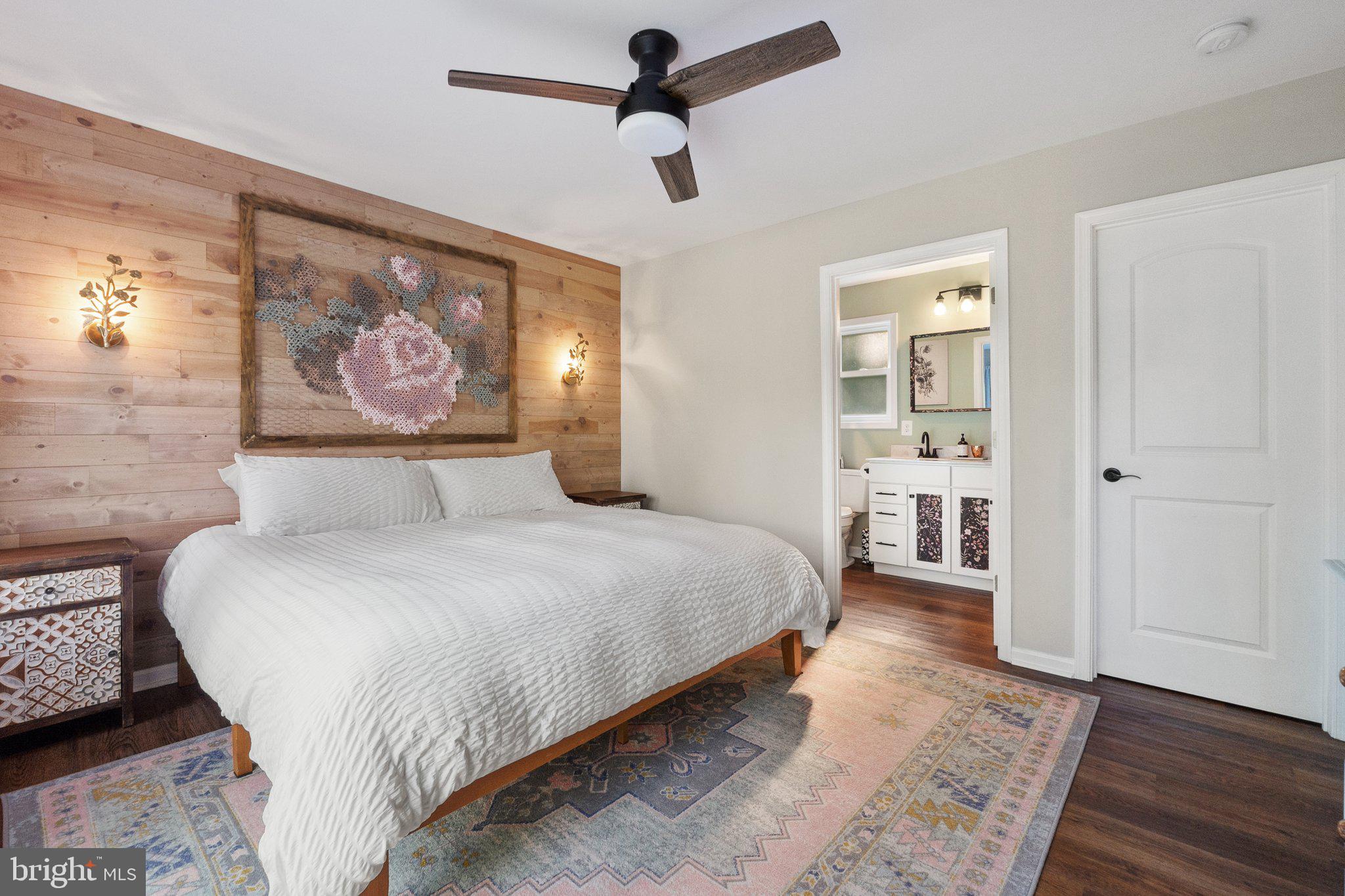 1820 GOONEY MANOR LOOP